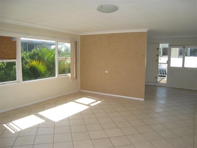 4/38 Messines Crescent, Miami QLD 4220