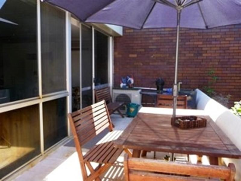 15/111 Rio Vista Boulevard, Broadbeach Waters QLD 4218