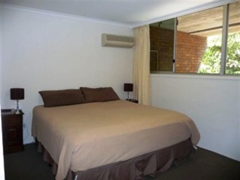 15/111 Rio Vista Boulevard, Broadbeach Waters QLD 4218