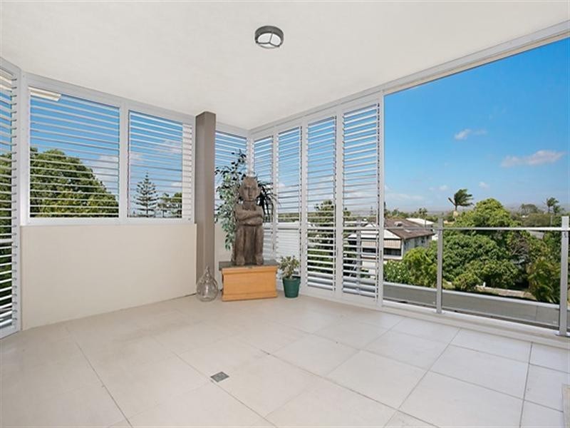 302/1 Toombul Avenue, Miami QLD 4220