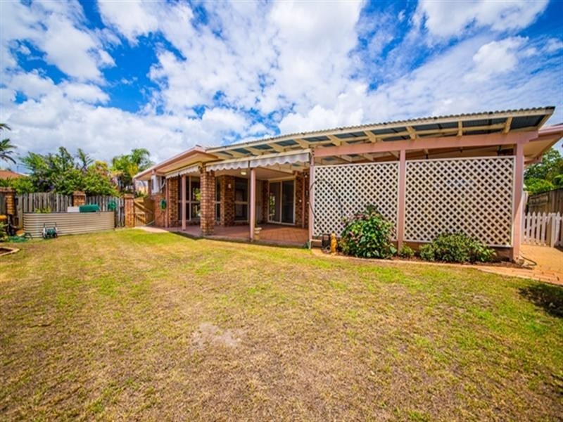 8 Oakleigh Circuit, Robina QLD 4226