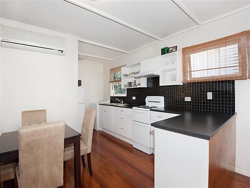 36 Nagel Avenue, Miami QLD 4220