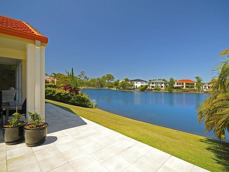 123/40 Cotlew St E, Southport QLD 4215