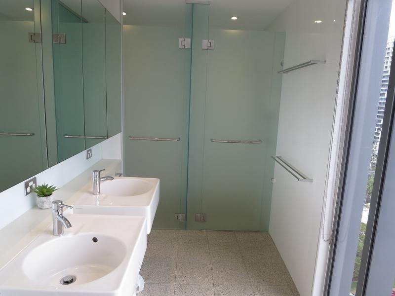 37/173 Old Burleigh Road, Broadbeach QLD 4218