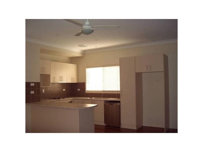 2/6 Woodgee Street, Currumbin QLD 4223