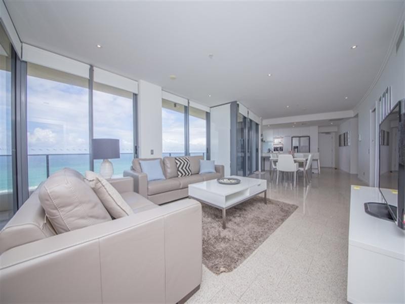 37/173 Old Burleigh Road, Broadbeach QLD 4218