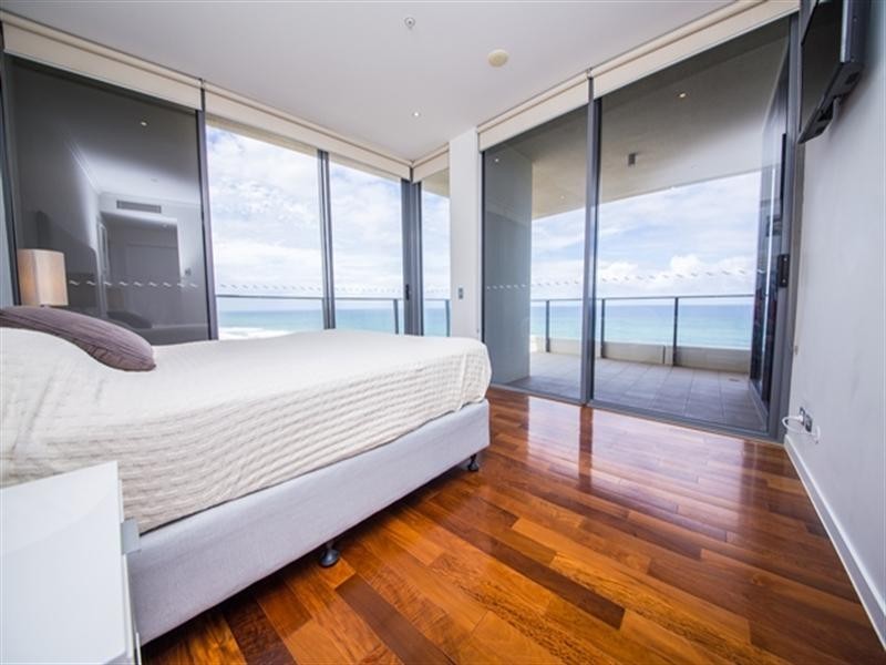 37/173 Old Burleigh Road, Broadbeach QLD 4218