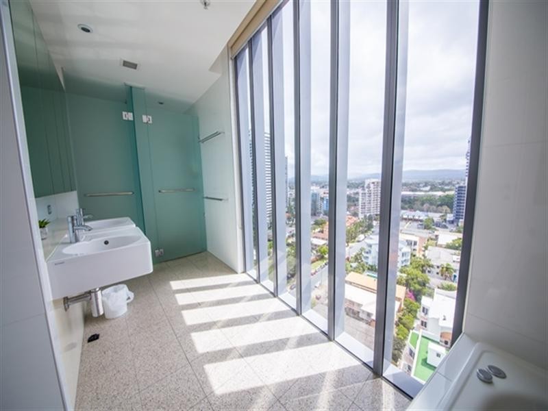 37/173 Old Burleigh Road, Broadbeach QLD 4218