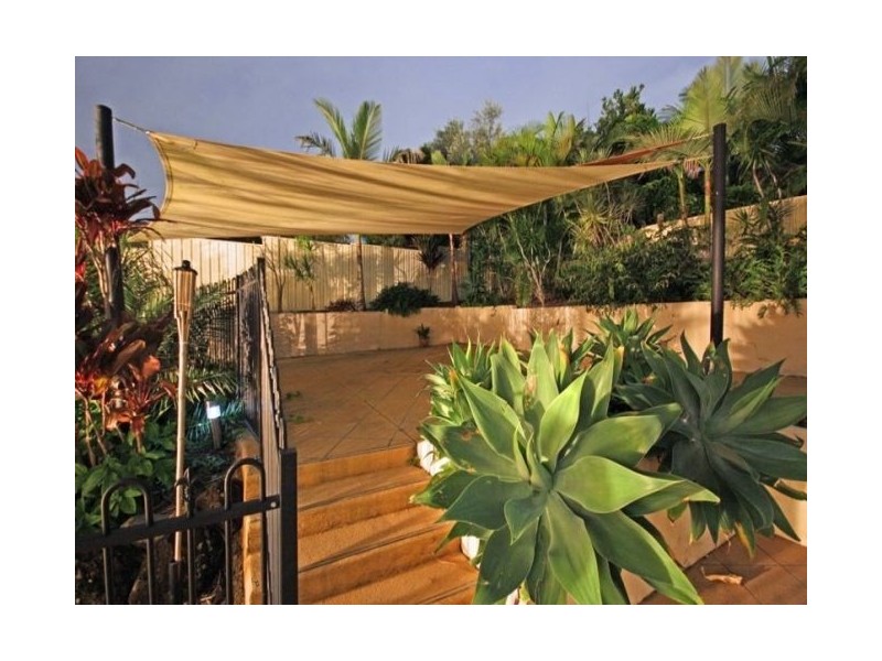 17 Ingles Circuit, Arundel QLD 4214