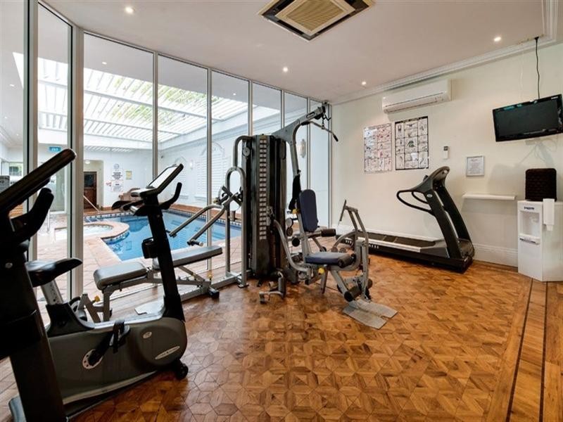 216/198 Surf Parade, Surfers Paradise QLD 4217