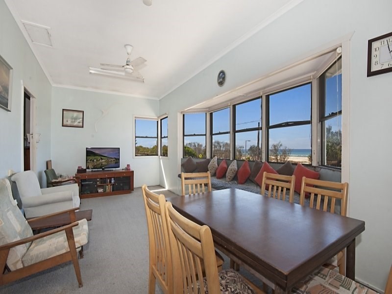 64 Pacific Parade, Bilinga QLD 4225
