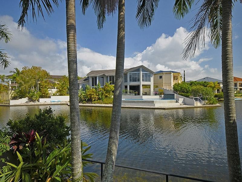 93/40 Cotlew Street East, Southport QLD 4215