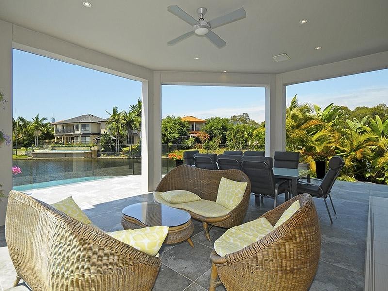 93/40 Cotlew Street East, Southport QLD 4215