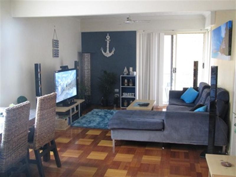 9/32 Ocean Street, Mermaid Beach QLD 4218