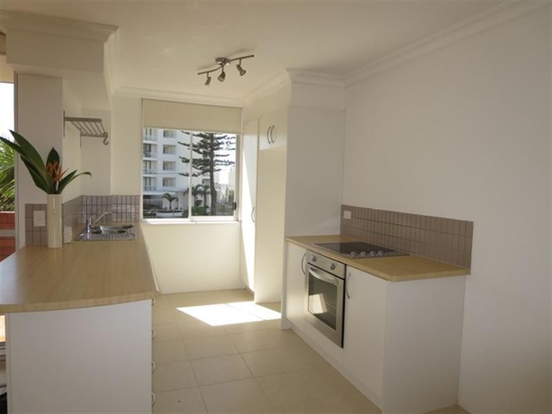8/10 Frederick Street, Surfers Paradise QLD 4217
