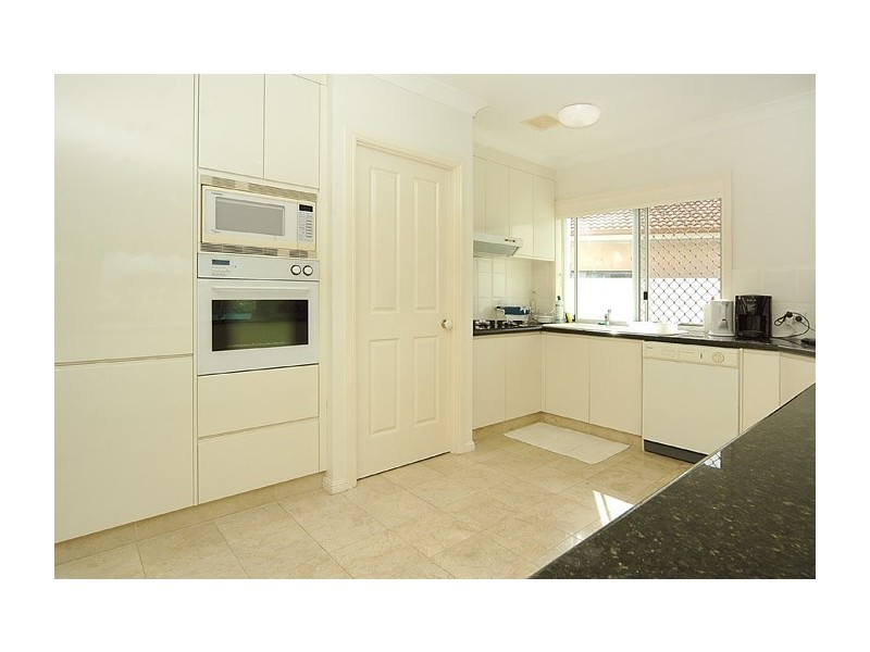 116/40 Cotlew Street East, Southport QLD 4215