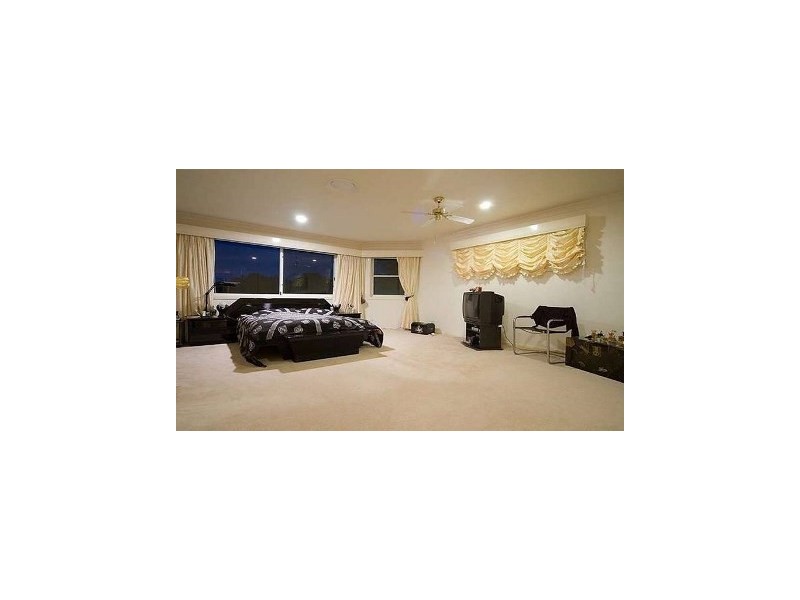 116/40 Cotlew Street East, Southport QLD 4215