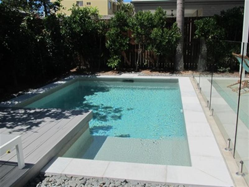 19 Ocean Street, Mermaid Beach QLD 4218