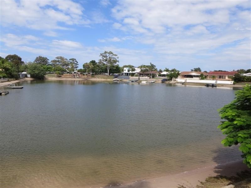 6 Moomba Court, Sorrento QLD 4217