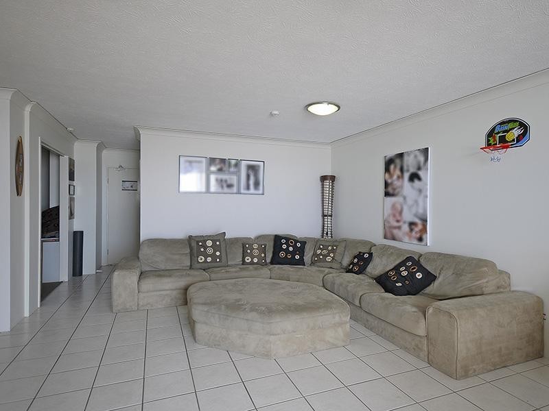 15c/50 Old Burleigh Road, Surfers Paradise QLD 4217