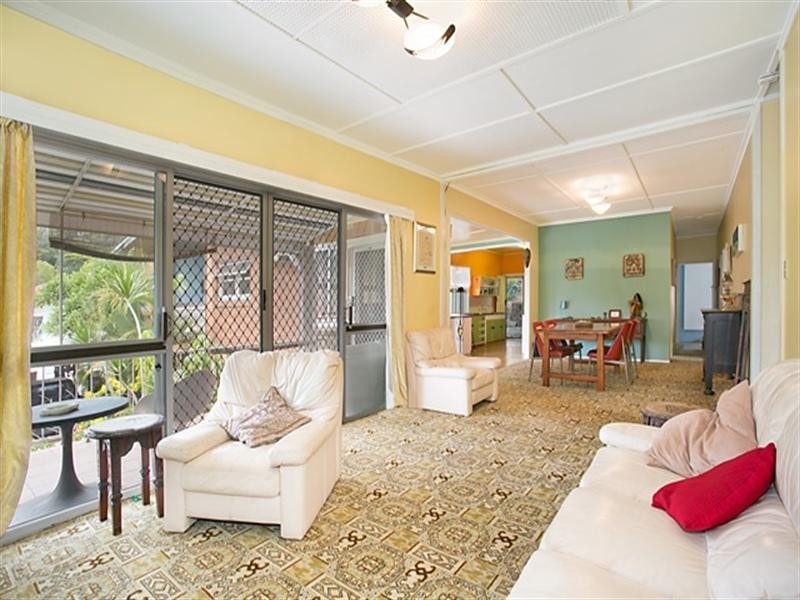 38 George Street East, Burleigh Heads QLD 4220