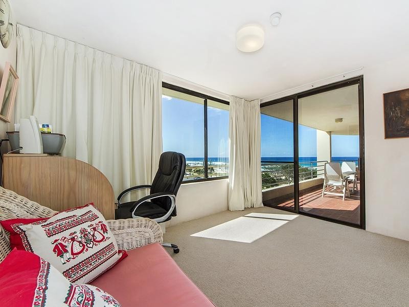 8/794 Pacific Parade, Currumbin QLD 4223