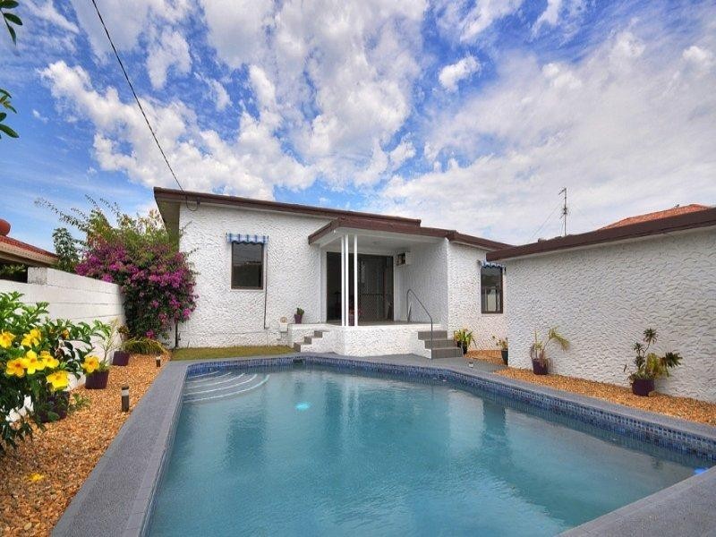 Mermaid Beach QLD 4218