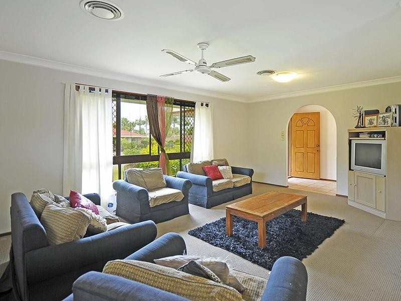 13 Mackay Place, Burleigh Waters QLD 4220