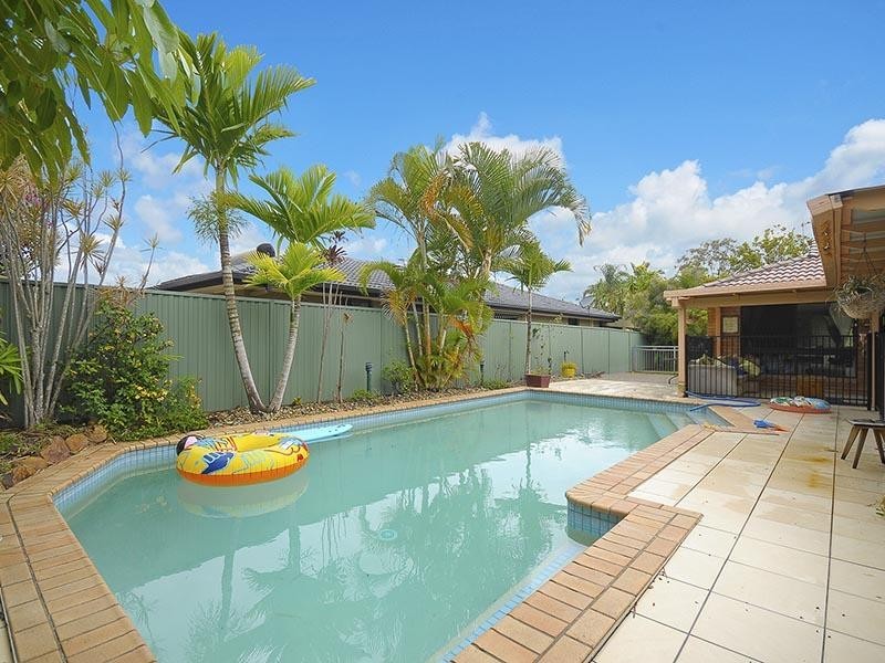 13 Mackay Place, Burleigh Waters QLD 4220