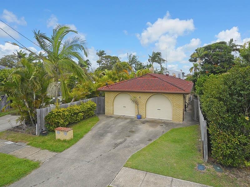 4 Chainey Avenue, Miami QLD 4220