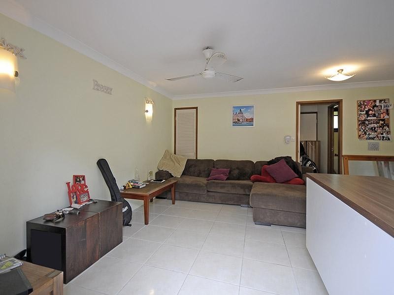 4 Chainey Avenue, Miami QLD 4220