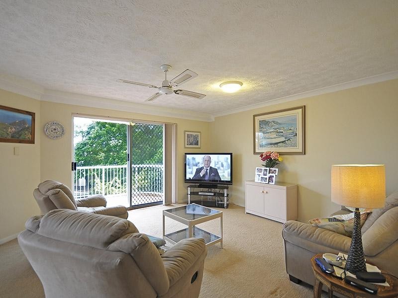 4/24 Peerless Avenue, Mermaid Beach QLD 4218