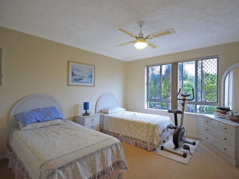 4/24 Peerless Avenue, Mermaid Beach QLD 4218