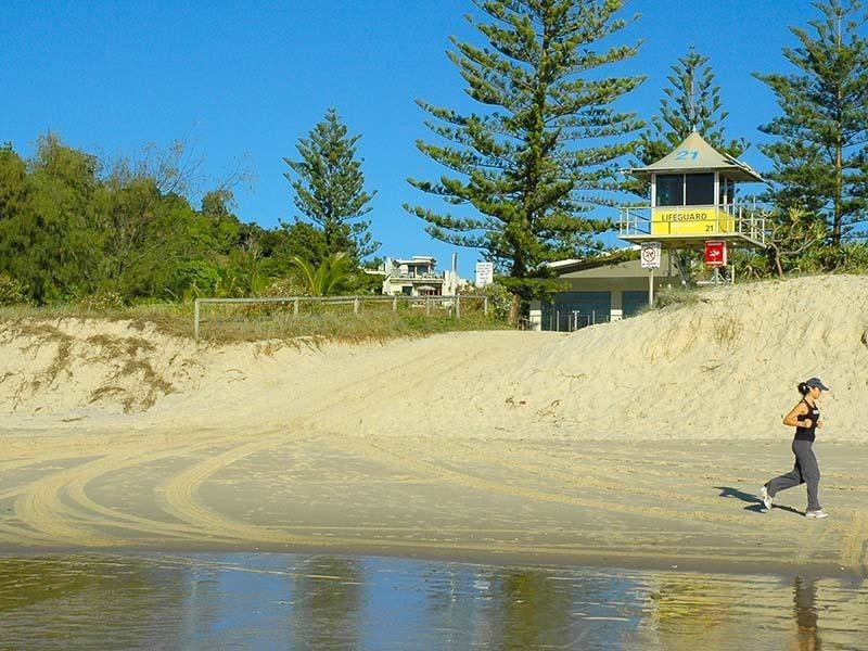 4/24 Peerless Avenue, Mermaid Beach QLD 4218