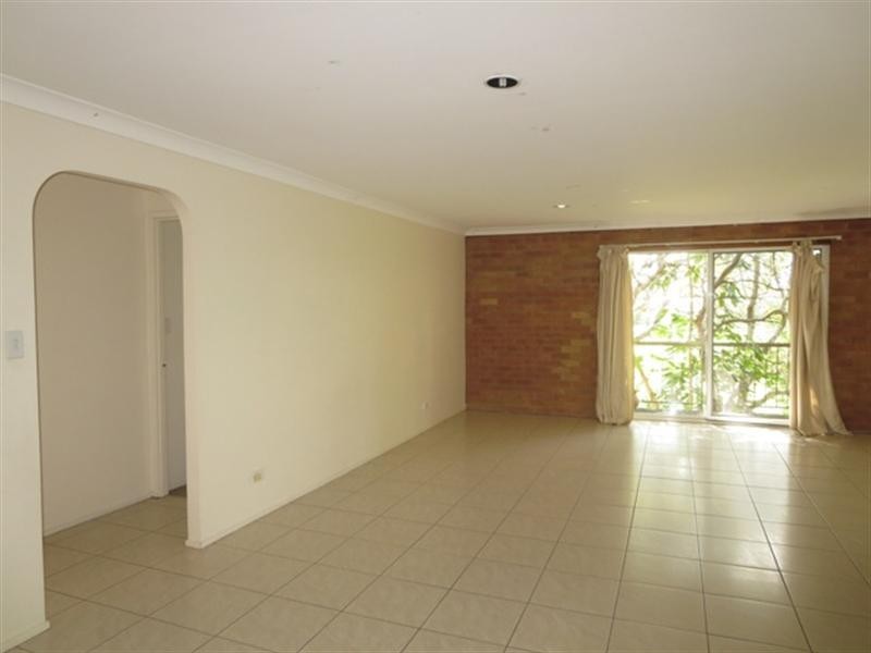 8/28 Duet Drive, Mermaid Waters QLD 4218