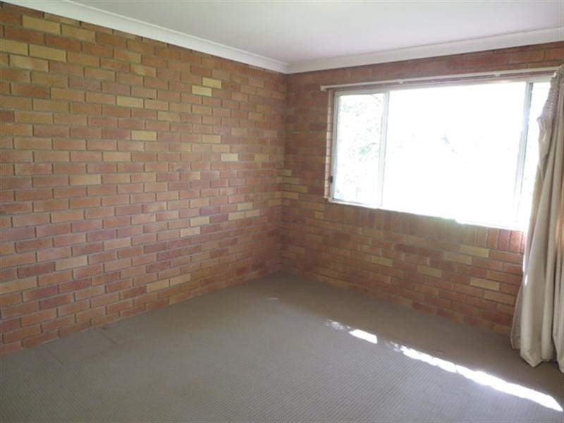 8/28 Duet Drive, Mermaid Waters QLD 4218