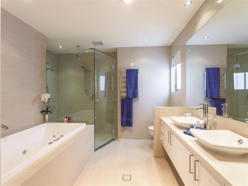 4/389 Golden Four Drive, Tugun QLD 4224