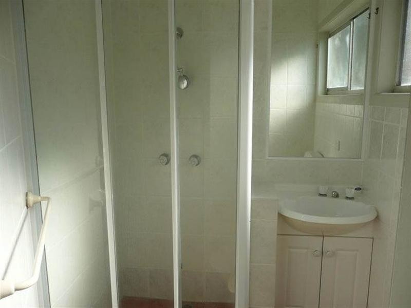 8 Peter Parade, Miami QLD 4220