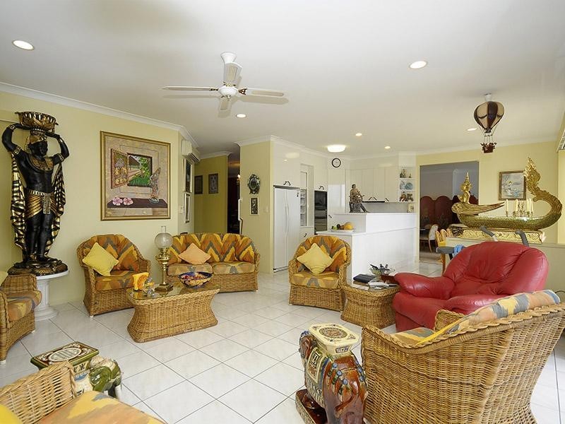 89 Cassowary Drive, Burleigh Waters QLD 4220