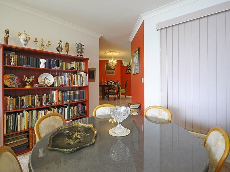 89 Cassowary Drive, Burleigh Waters QLD 4220