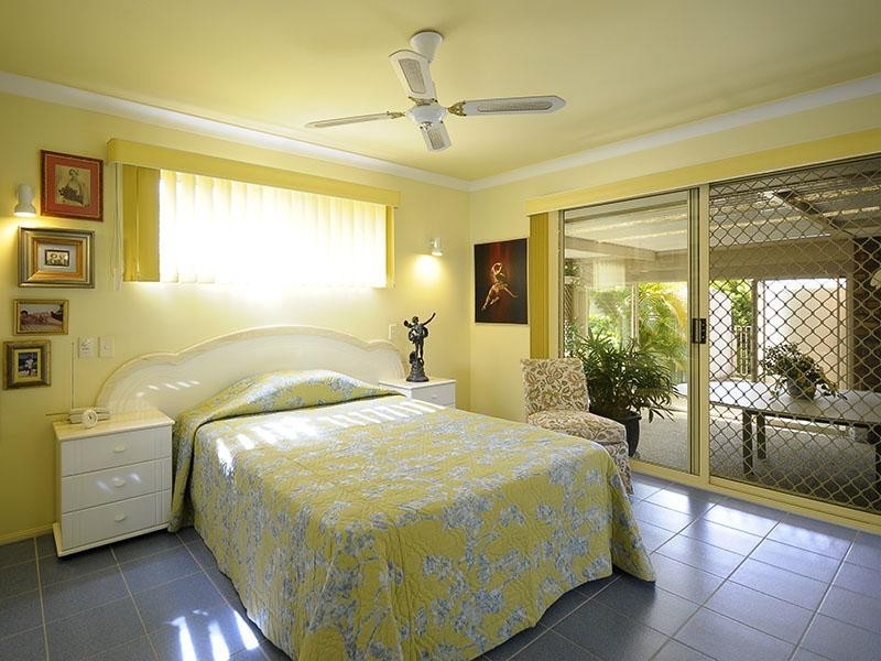 89 Cassowary Drive, Burleigh Waters QLD 4220