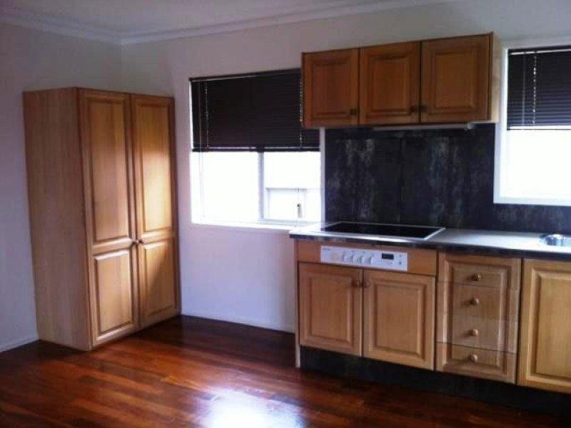 60 West Burleigh Road, Burleigh Heads QLD 4220