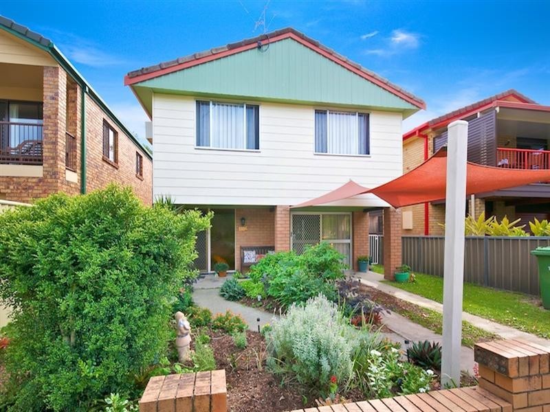 17 Glenelg Avenue, Mermaid Beach QLD 4218