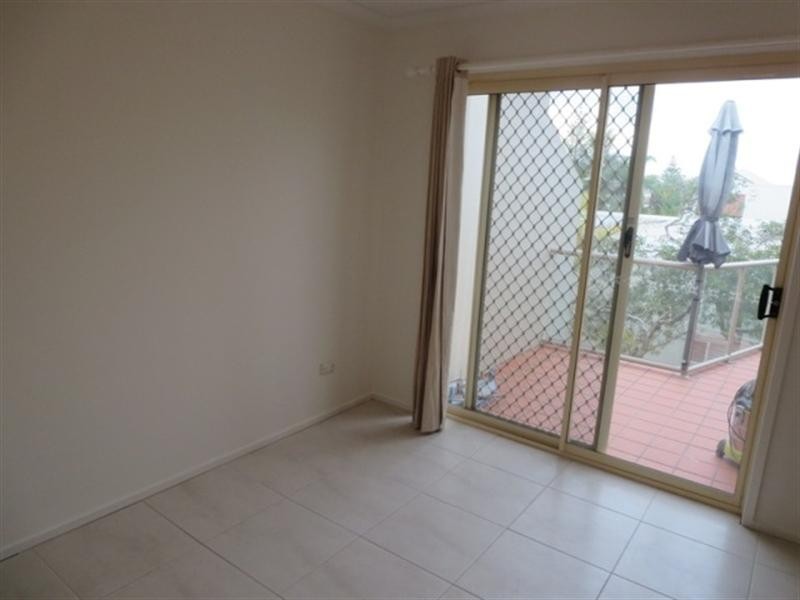 12/32 Ocean Street, Mermaid Beach QLD 4218