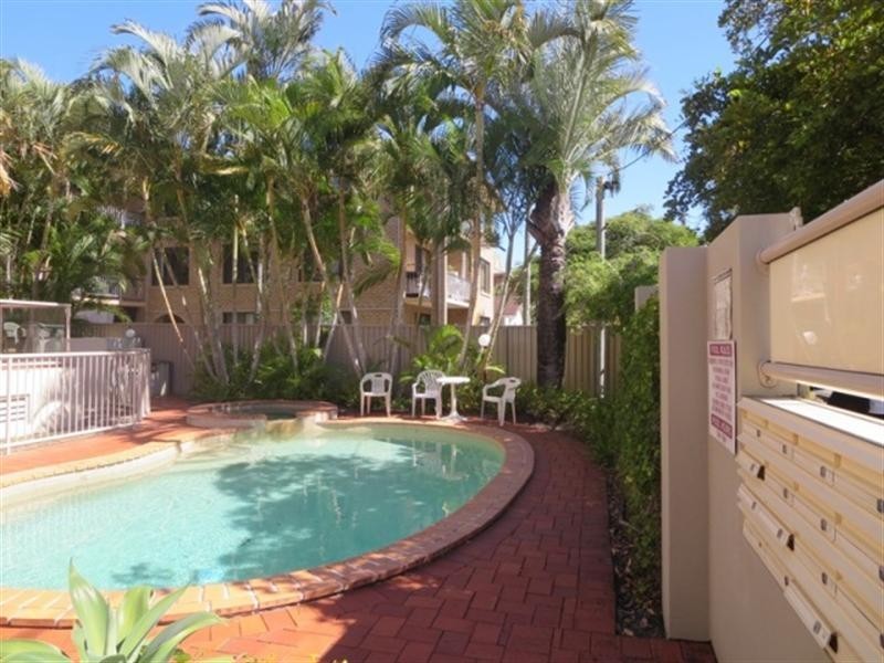 12/32 Ocean Street, Mermaid Beach QLD 4218