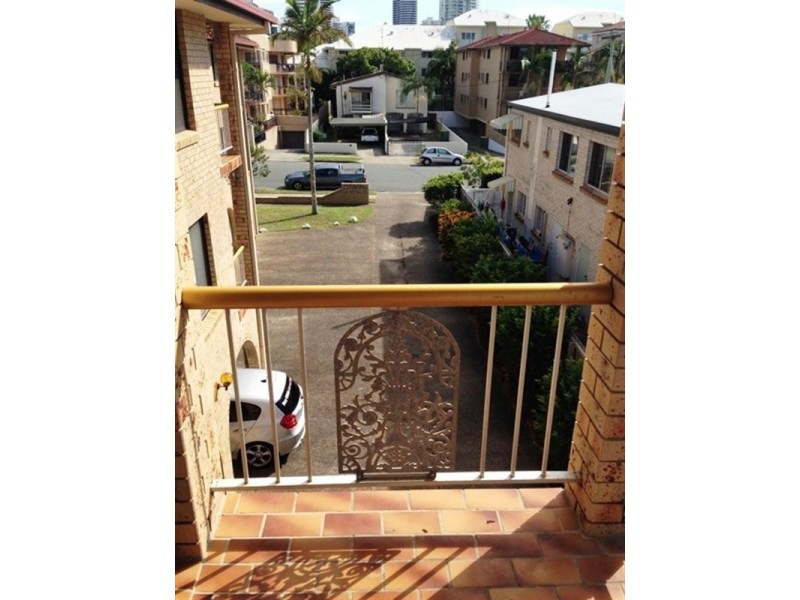 7/32 Peerless Avenue, Mermaid Beach QLD 4218