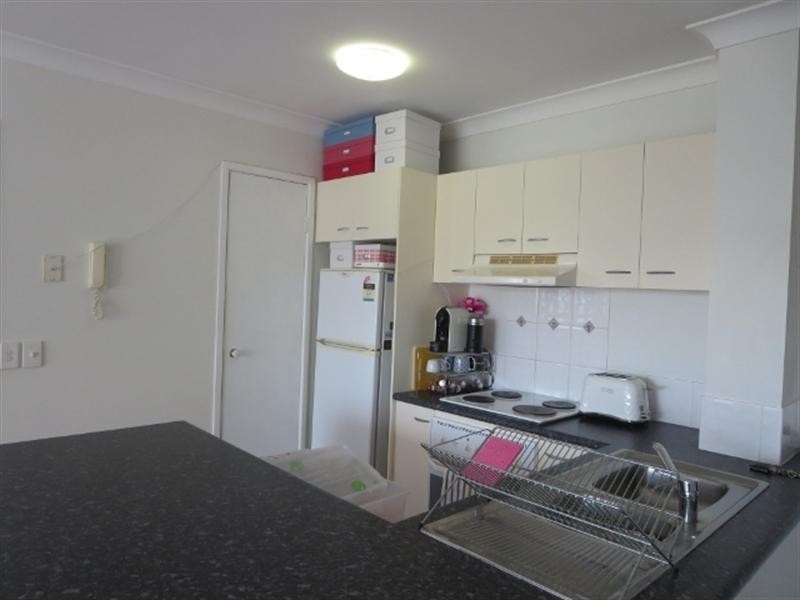 22/15 Surf Street, Mermaid Beach QLD 4218