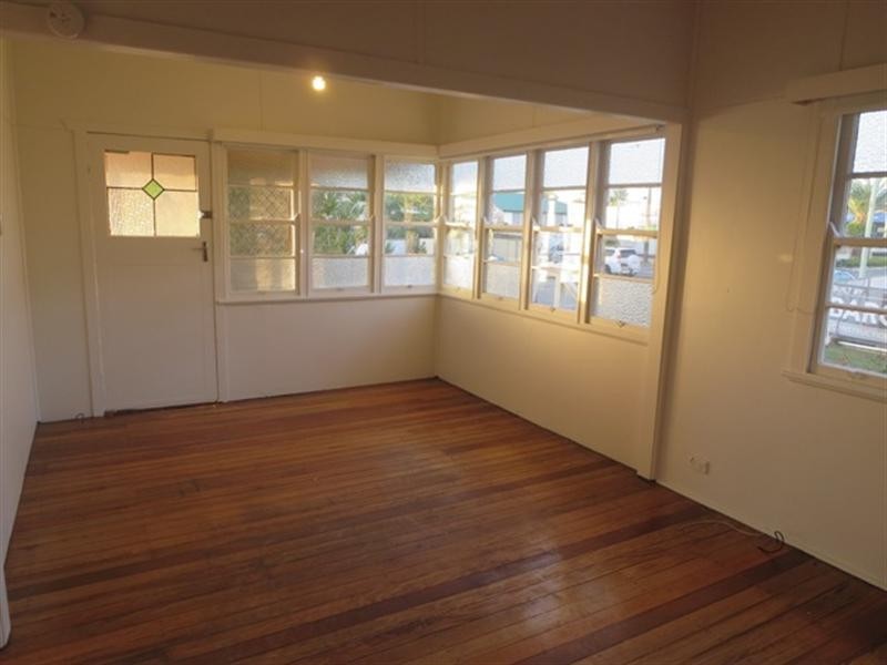 H 40 Palm Beach Avenue, Palm Beach QLD 4221