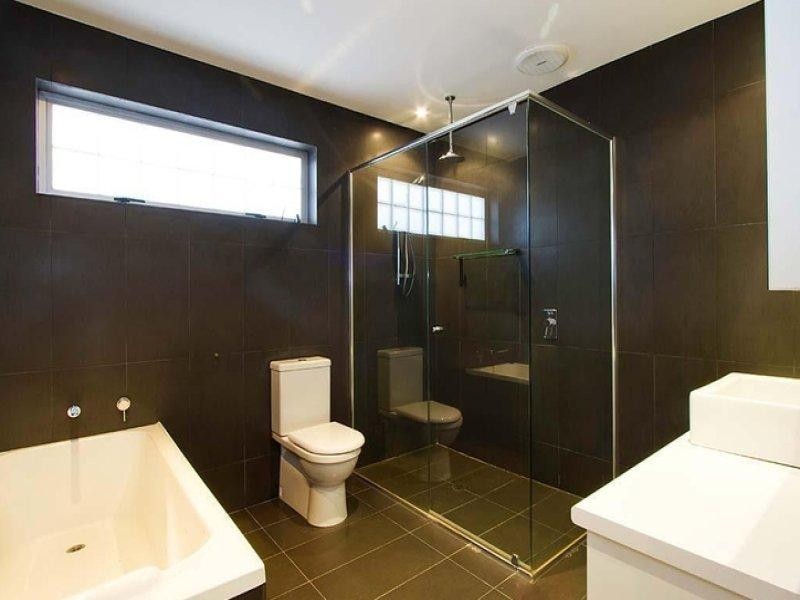 25 Petrel Avenue, Mermaid Beach QLD 4218