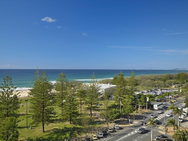 37/155 Old Burleigh Road, Broadbeach QLD 4218